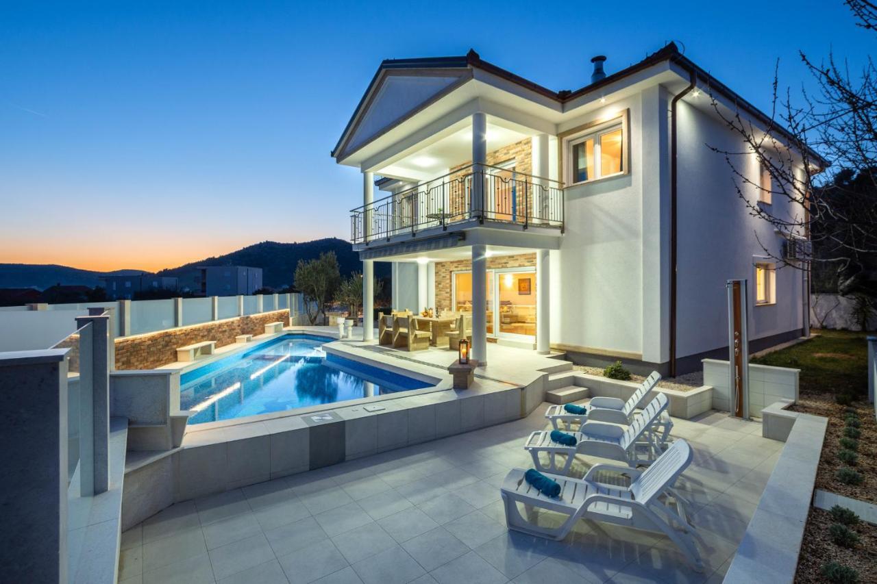 Luxury Villa Ivana 玛里纳 外观 照片